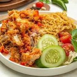 Mie Hot Jeletot Ayam Geprek