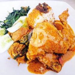 Nasi Ayam Gulei/opor.