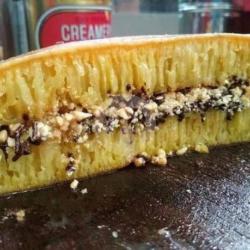 Martabak. Kacang Coklat Susu