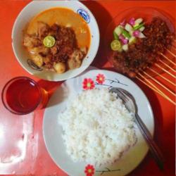 10 Tusuk Sate Kambing   Gule   Nasi