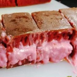 Terang Bulan Strawberry Glaze Keju Kacang Susu