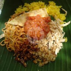 Nasi Kuning Sambel Terasi Pedas