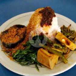 Nasi Ikan Tongkol Goreng