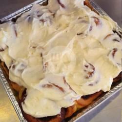 Cinnamon Roll Cream Cheese