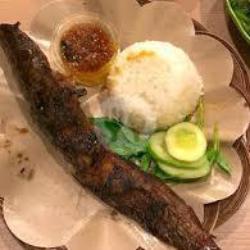 Nasi   Lele   Tempe Sambal Korek