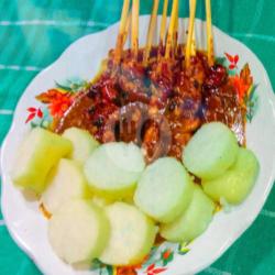 Sate Ayam 10 Tusuk Plus Lontong 1