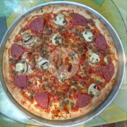 Meat Mushroom Pizza Medium