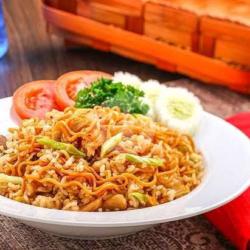 Indomie Goreng Mawut Pedaasz