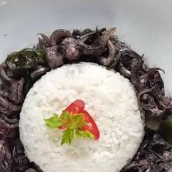 Nasi Cumi Tinta Hitam