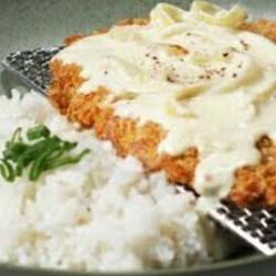 Nasi Chicken Katsu Saus Keju   Teh Es