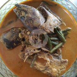 Gulai Kepala Ikan Sisik