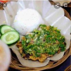 Paket Ayam Penyet Sambel Ijo   Nasi   Tempe / Tahu   Teh Tawar / Manis