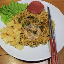 Mie Cabe Pedas Manis