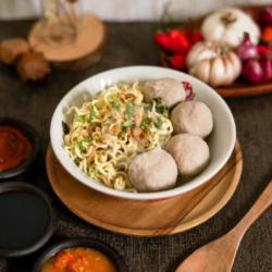 Mutiara 28 Mie Bakso Campur   Gratis Dorokdok