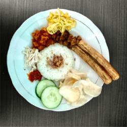 Nasi Uduk Sosis Ayam