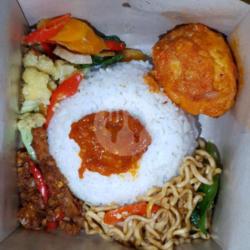 Nasi   Sayur   Telor Bulat