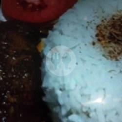 Nasi Ayam Goreng   Es Teh