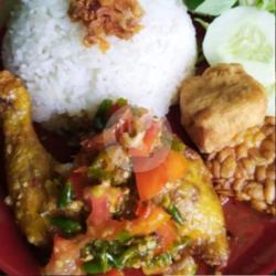 Ayam Pecak   Nasi Lamongan