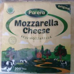 Keju Mozzarella Parera 200 Gram