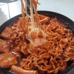 Omoni Rabokki Chicken / Beef (mix Ramen Dan Tteokbokki)