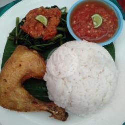 Ayam Goreng Plecing Nasi