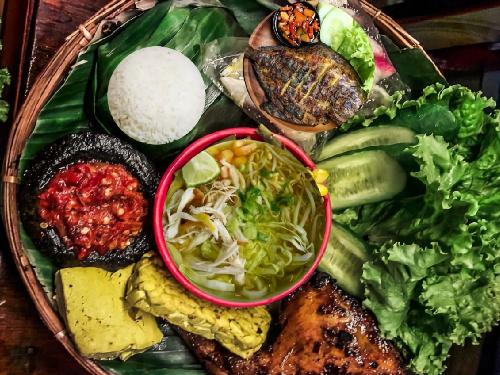 Daftar Harga Menu Delivery Ayam Dan Ikan Bakar Sambal Kecombrang ...