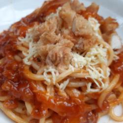 Crispy Chicken Spaghetti Bolognese