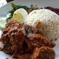 Nasi Padang Rendang Ayam Kampung