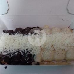 Pisang Crispy Coklat Mix Tiramisu Toping Keju