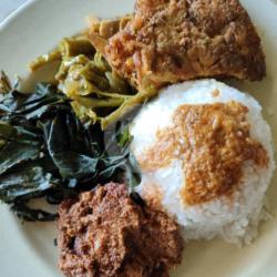 Nasi Rendang  Dadar