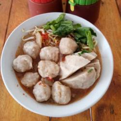 Bakso Kuah Merah Porsi Besar