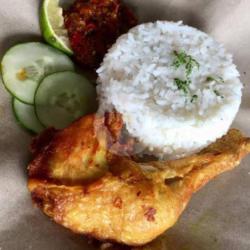 Nasi Ayam Goreng Kering Tanpa Kremes