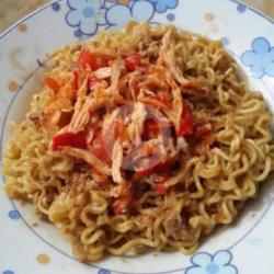 Mi Goreng Ayam Suwir Pedes