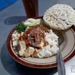 Nasi Tahu Bumbu Mantulll