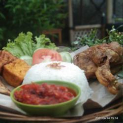 Paket Nasi Timbel Bebek Goreng