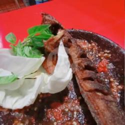 Pecel Lele Sambel Goang