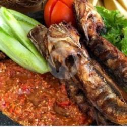 Nasi Sambel Lele Penyet Tahu Susu