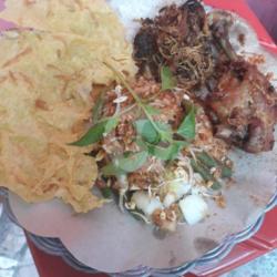 Nasi Pecel Ayam Daging Suwir