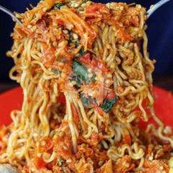 Mie Goreng Pedas Gila