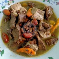 Brongkos Daging Sapi