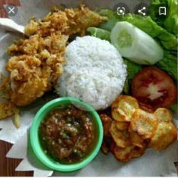 Nasi Ayam Penyet Pak Coy