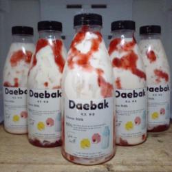 Daebak Strawberry Cheese Milk