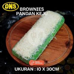 Brownies Pandan Topping Keju