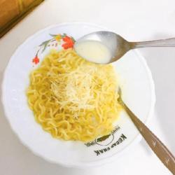 Indomie Creamy (susu Keju)