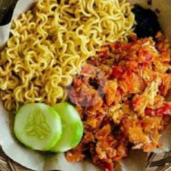 Peket Ayam Geprek Dan Mie Goreng