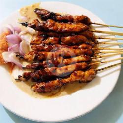 Sate Ayam Dada  Nasgor Kerengsengan