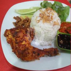 Nasi Uduk Ayam Bakar Tempe / Tahu Le Meneral Mini