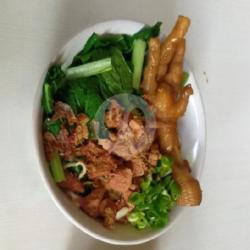 Kwetiau Ayam Pangsit Yamin Ceker