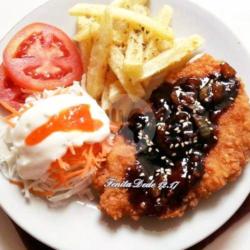 Kentang Goreng Chicken Katsu Saus Black Papper