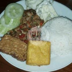 Ayam Gemprek Original  Nasi Liwet  Komplet